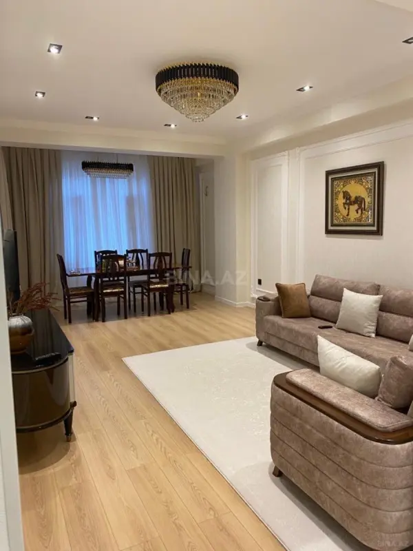 Satılır 3 otaqlı mənzil 97 m²
