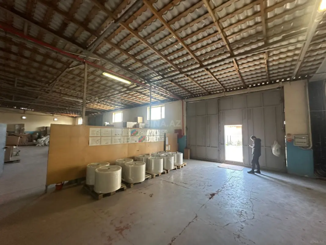 Satılır obyekt 1700 m²