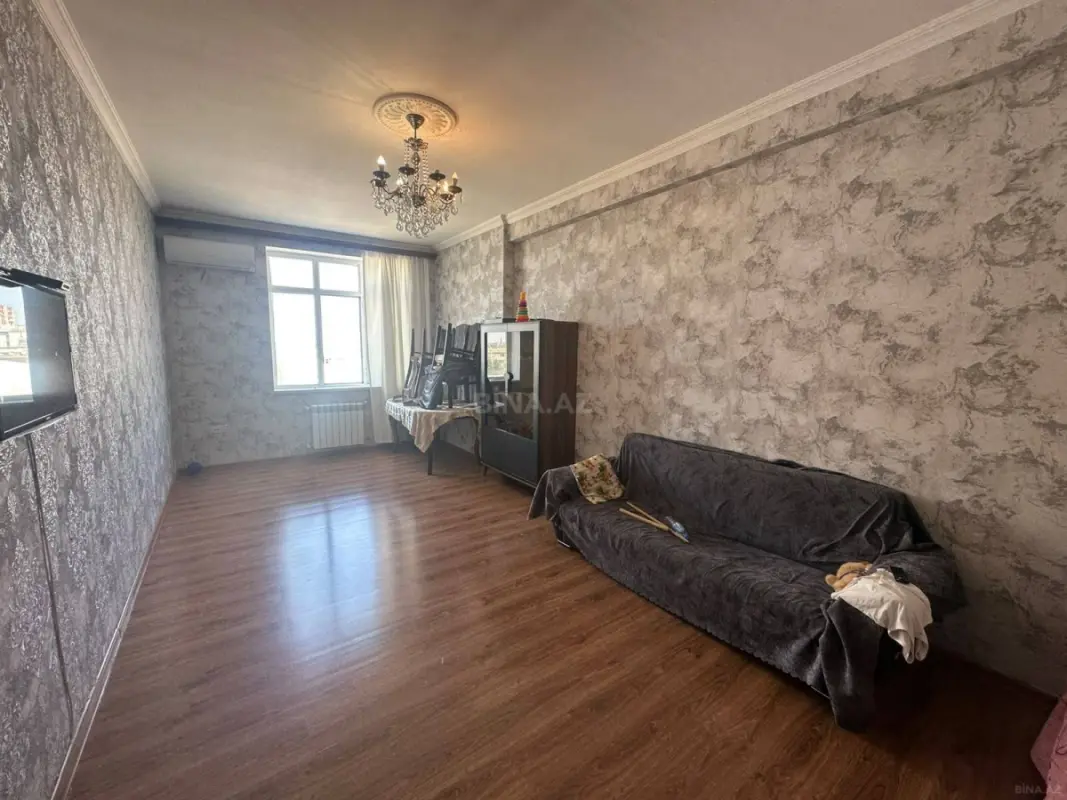 Kirayə verilir 2 otaqlı mənzil 80 m²