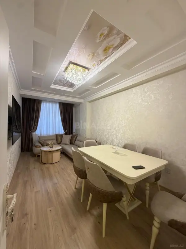 Satılır 3 otaqlı mənzil 101 m²