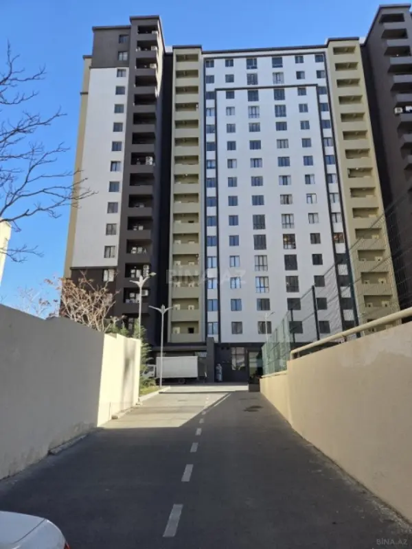 Satılır 3 otaqlı mənzil 135000 m²