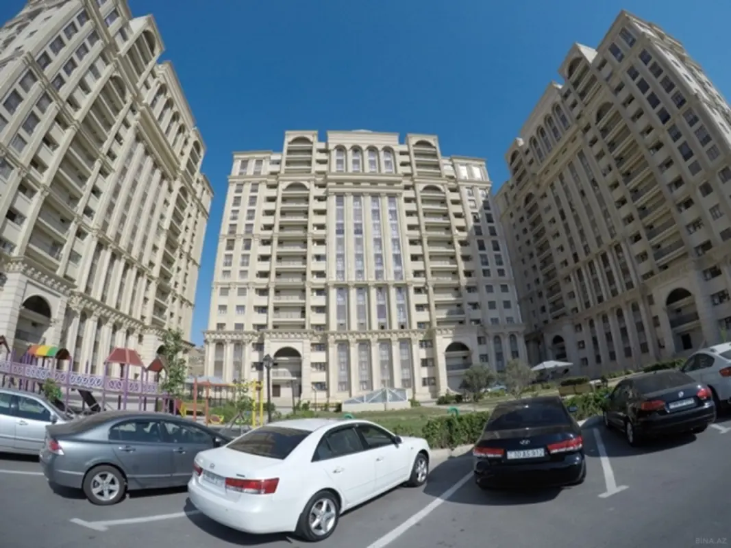 Kirayə verilir 2 otaqlı mənzil 75 m²