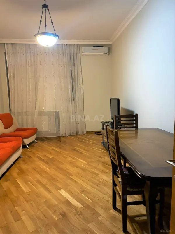 Kirayə verilir 3 otaqlı mənzil 90 m²