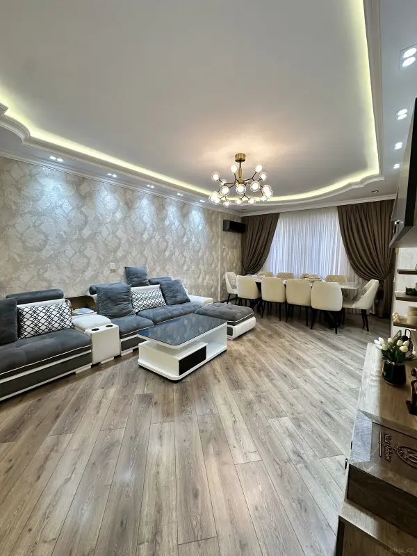 Satılır 3 otaqlı mənzil 128 m²