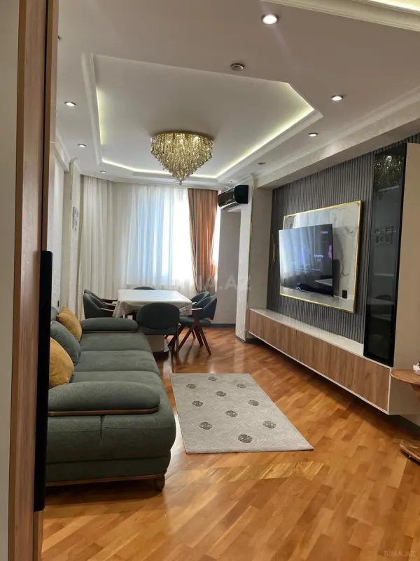 Satılır 3 otaqlı mənzil 105 m²