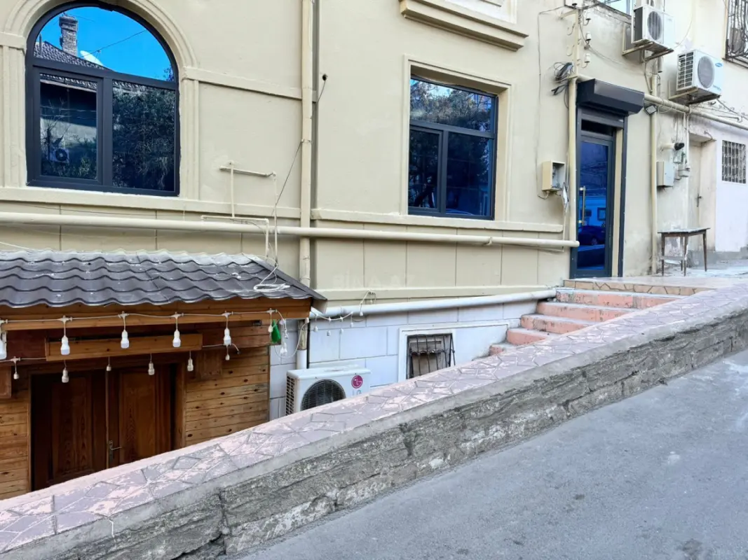 Satılır obyekt 40 m²
