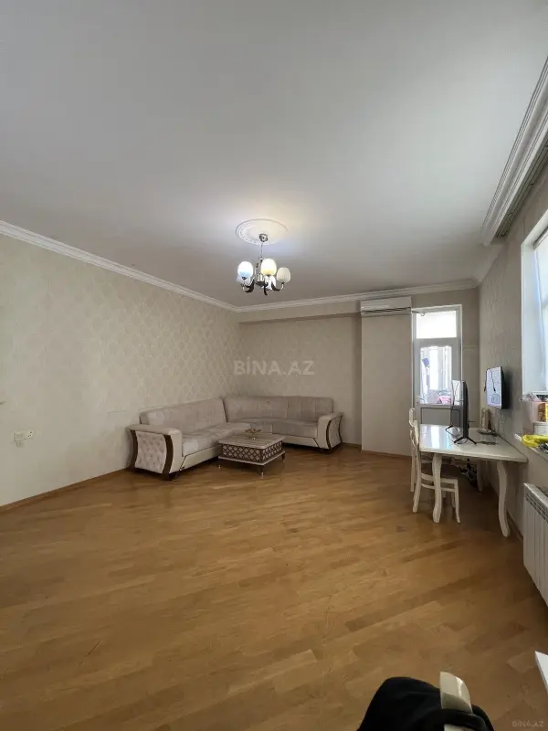 Satılır 2 otaqlı mənzil 100 m²