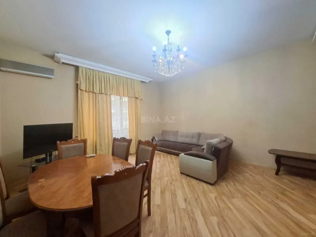Satılır 3 otaqlı mənzil 104 m²