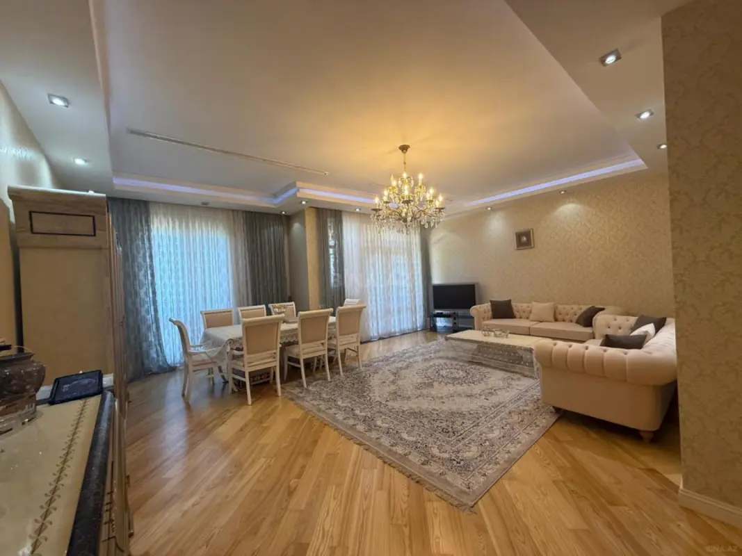 Kirayə verilir 4 otaqlı mənzil 230 m²