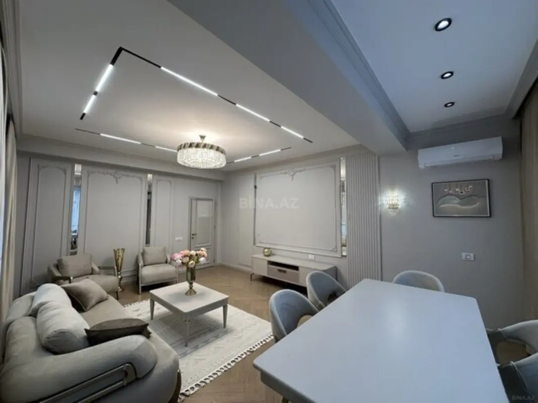 Satılır 3 otaqlı mənzil 115 m²