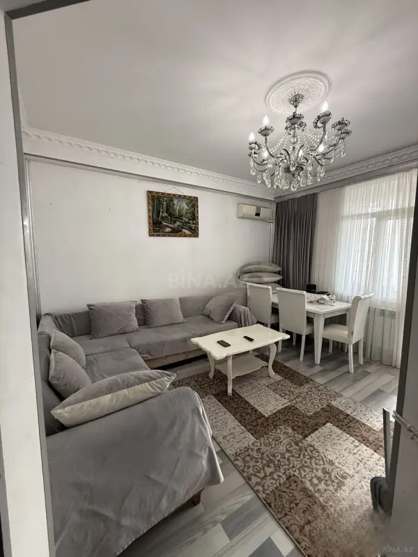 Satılır 2 otaqlı mənzil 62 m²