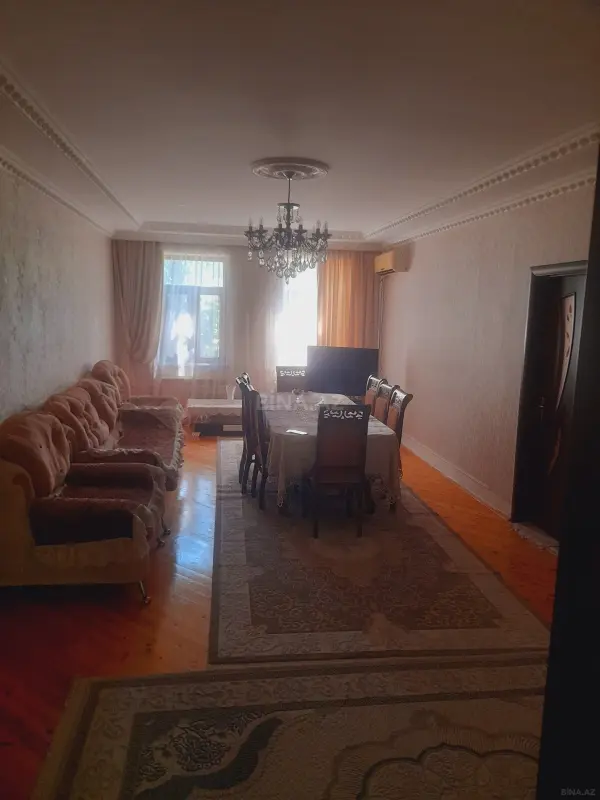 Satılır 7 otaqlı həyət evi 135.3 m²