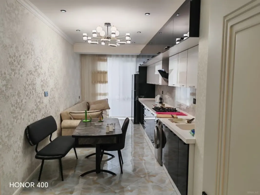 Kirayə verilir 2 otaqlı mənzil 100 m²