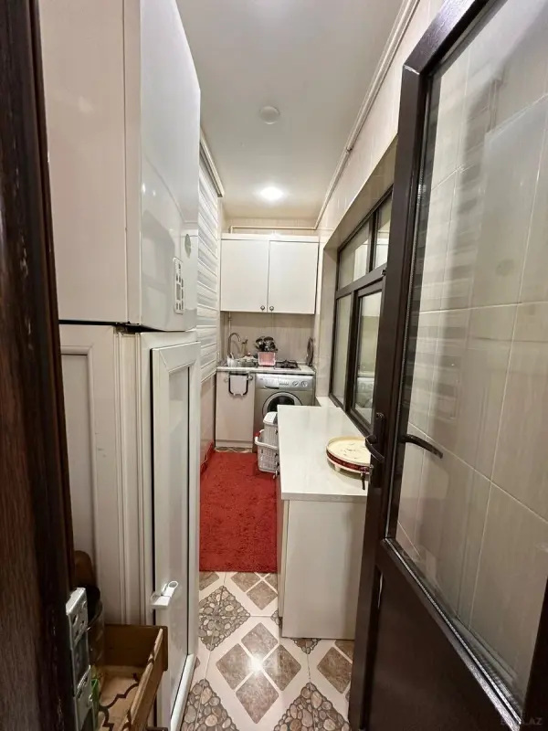 Satılır 5 otaqlı mənzil 120 m²