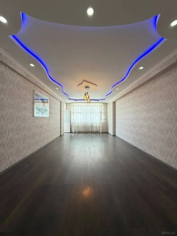 Satılır 4 otaqlı mənzil 190 m²