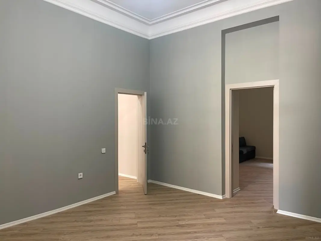 Kirayə verilir 3 otaqlı ofis 75 m²