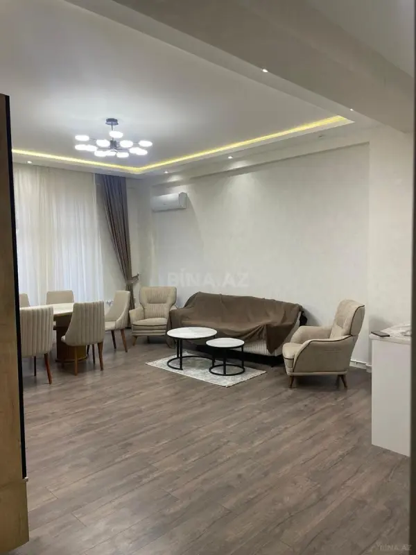 Kirayə verilir 2 otaqlı mənzil 80 m²