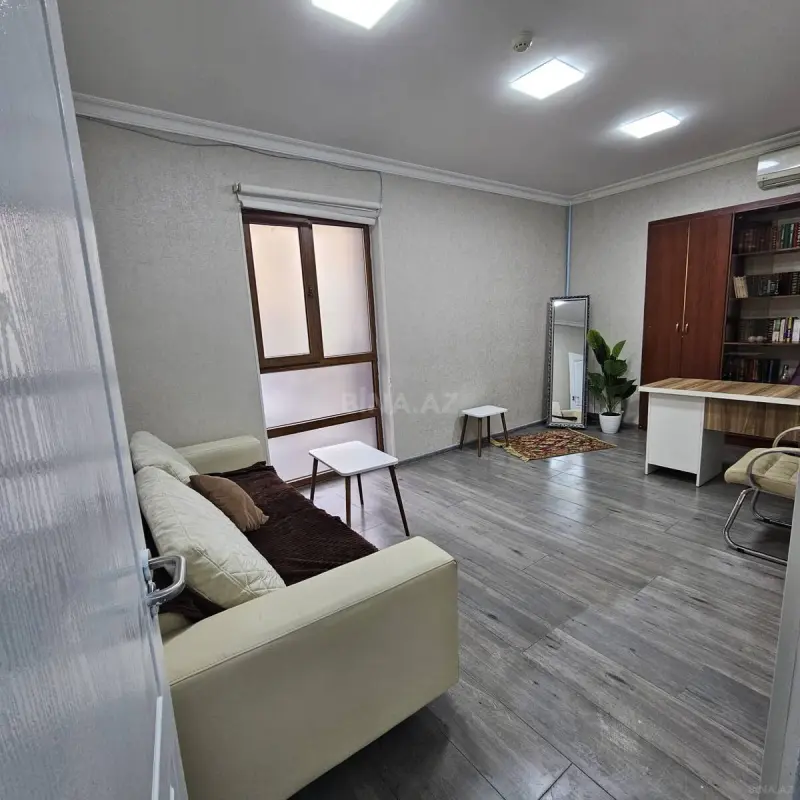 Kirayə verilir 3 otaqlı ofis 120 m²