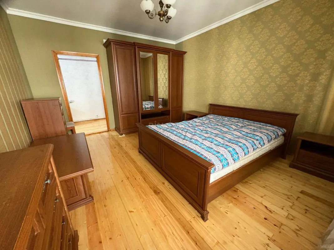 Kirayə verilir 4 otaqlı mənzil 111 m²