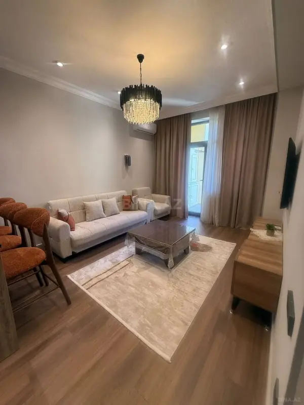 Kirayə verilir 2 otaqlı mənzil 70 m²