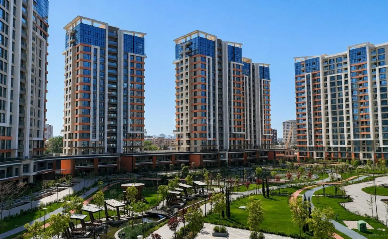 Satılır 3 otaqlı mənzil 107 m²
