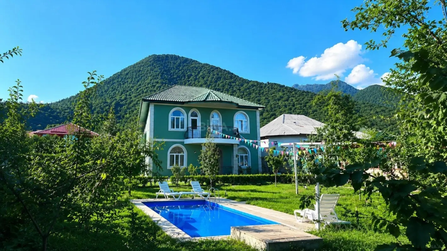Kirayə verilir 5 otaqlı həyət evi 200 m²