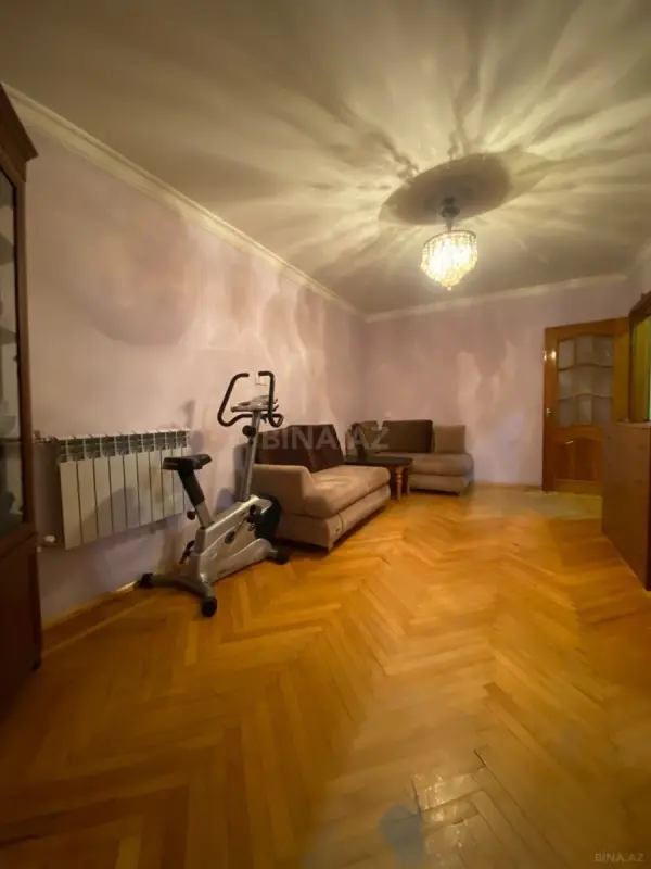 Satılır 1 otaqlı mənzil 42 m²