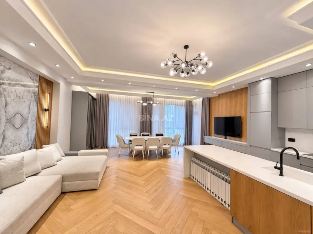 Kirayə verilir 2 otaqlı mənzil 130 m²