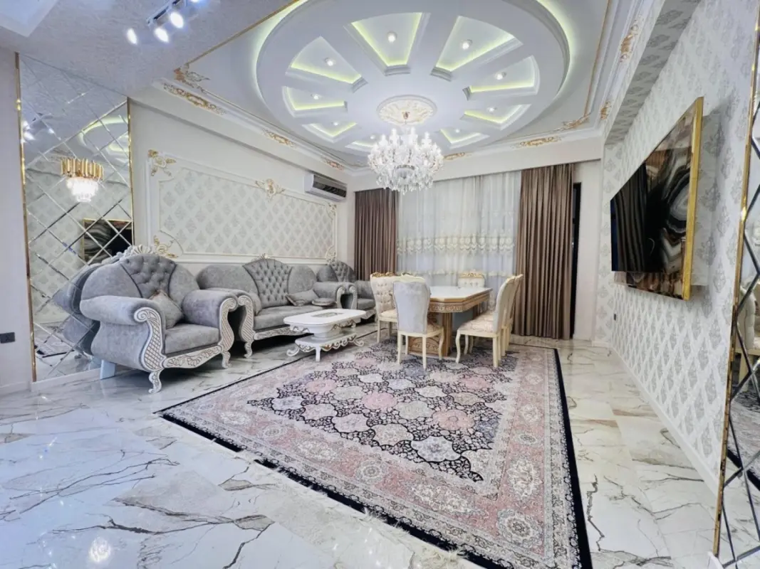 Kirayə verilir 4 otaqlı mənzil 165 m²