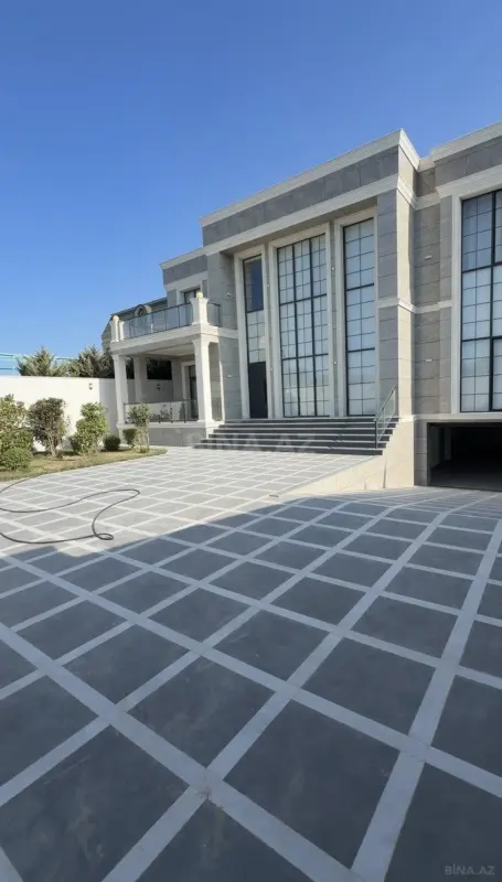 Satılır 7 otaqlı həyət evi 500 m²
