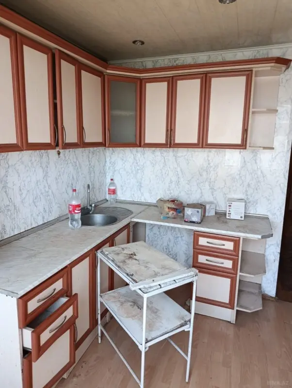 Satılır 3 otaqlı mənzil 82 m²