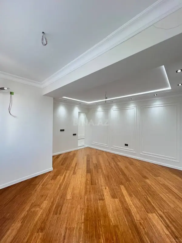 Satılır 2 otaqlı mənzil 100 m²