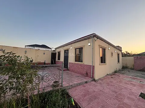 Satılır 3 otaqlı həyət evi 100 m² — Bakı, Novxanı 3 otaq 100.00 m²