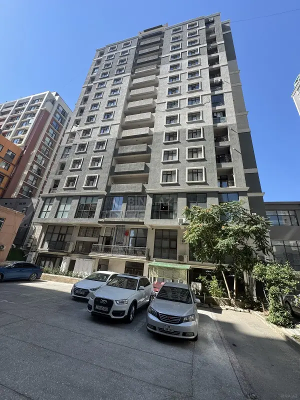 Satılır 3 otaqlı mənzil 94 m²