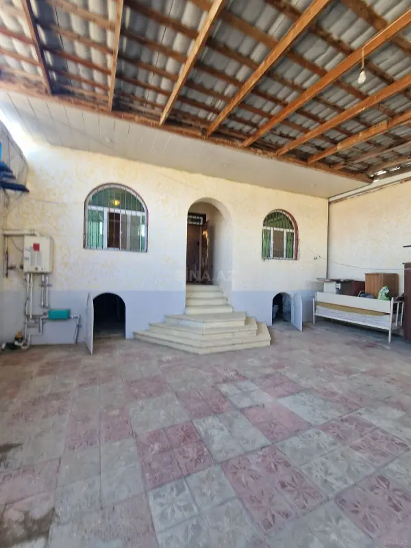 Satılır 4 otaqlı həyət evi 121 m²