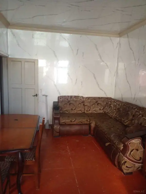 Kirayə verilir 2 otaqlı mənzil 42 m²