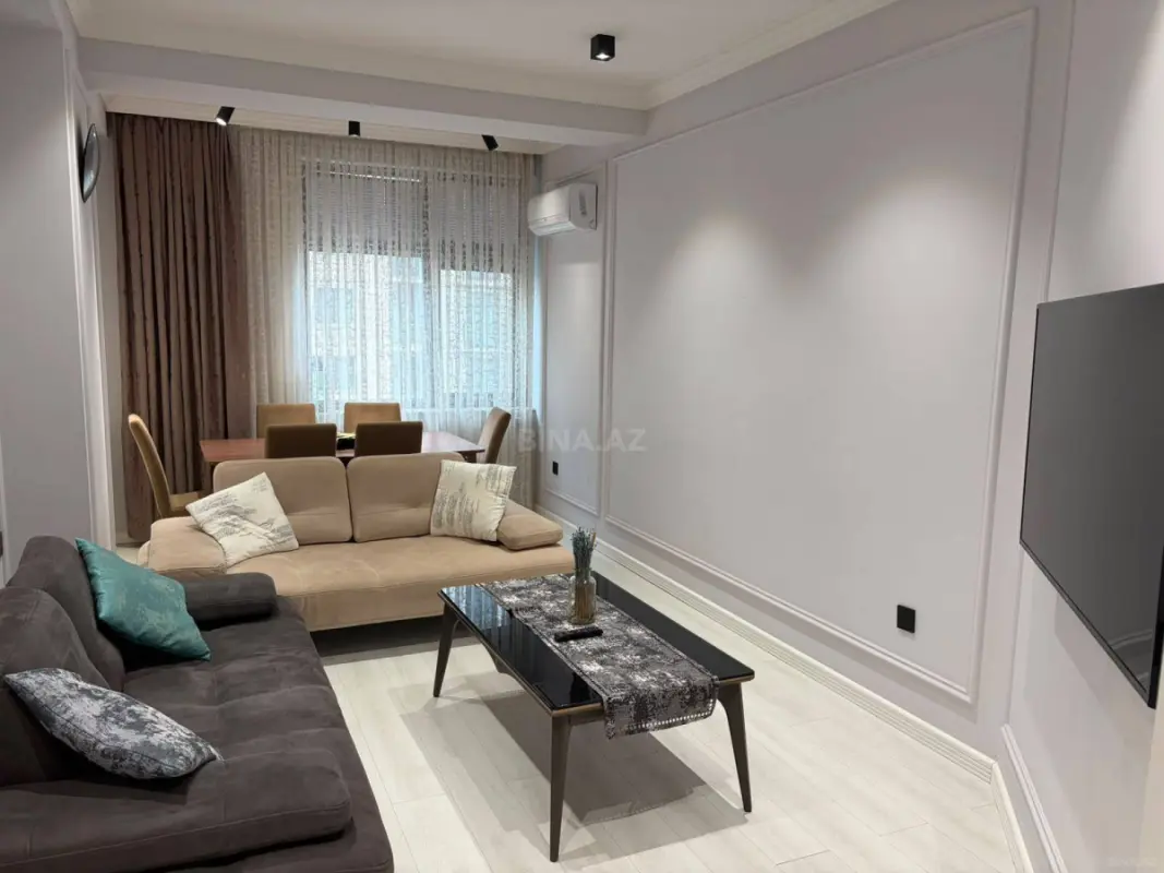 Satılır 3 otaqlı mənzil 118 m²