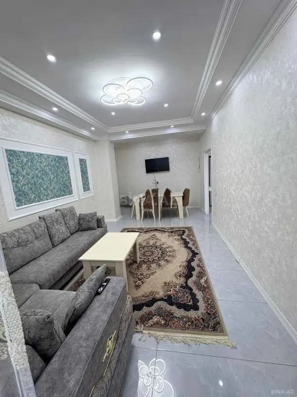 Kirayə verilir 2 otaqlı mənzil 80 m²