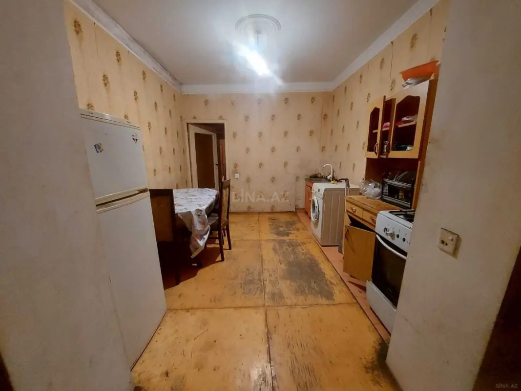 Kirayə verilir 2 otaqlı mənzil 120 m²