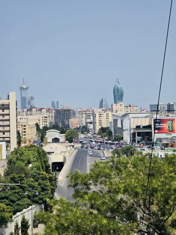 Satılır 2 otaqlı mənzil 52 m²