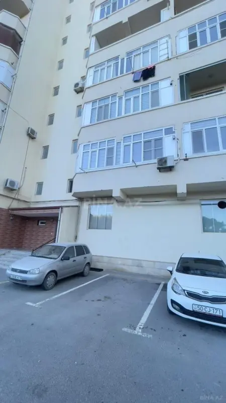 Kirayə verilir 2 otaqlı mənzil 90 m²