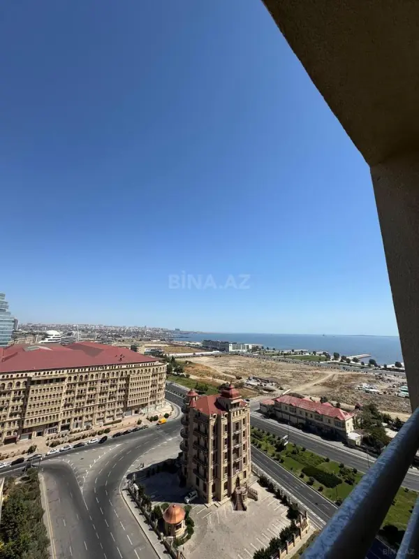 Kirayə verilir 3 otaqlı mənzil 119 m²