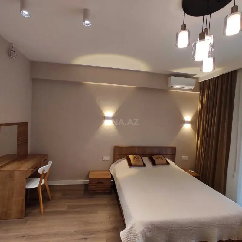 Kirayə verilir 2 otaqlı mənzil 70 m²