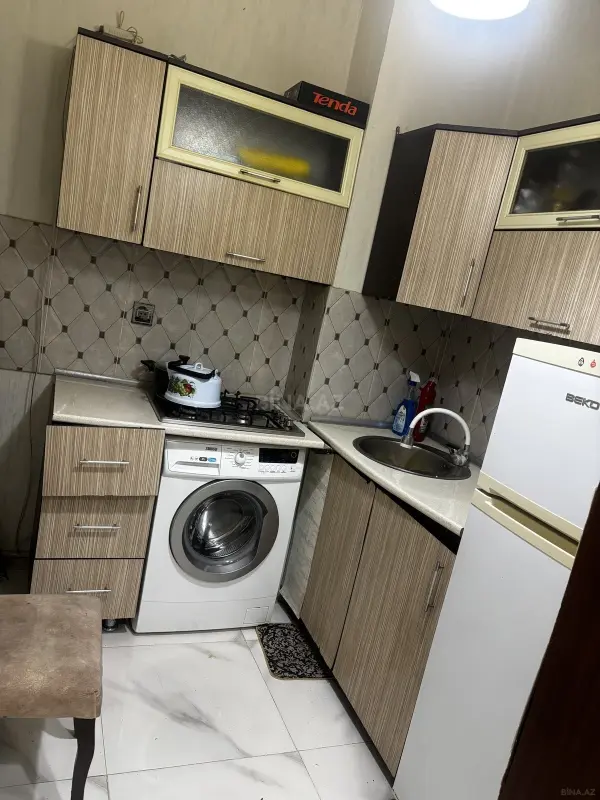 Kirayə verilir 2 otaqlı mənzil 90 m²