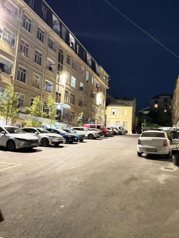 Satılır 3 otaqlı mənzil 62 m²