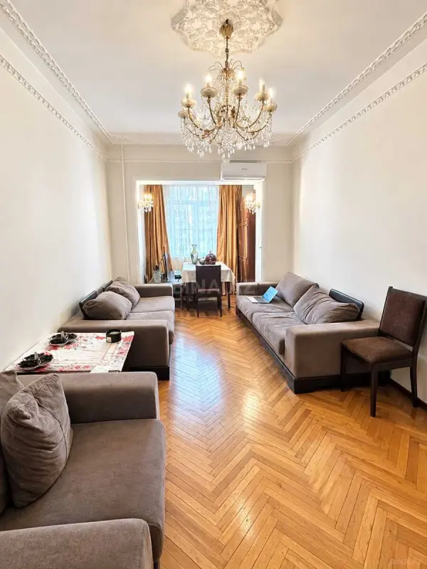 Satılır 3 otaqlı mənzil 87 m²