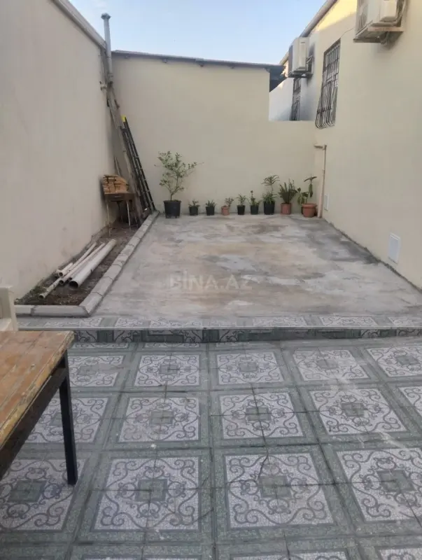 Satılır 6 otaqlı həyət evi 144 m²