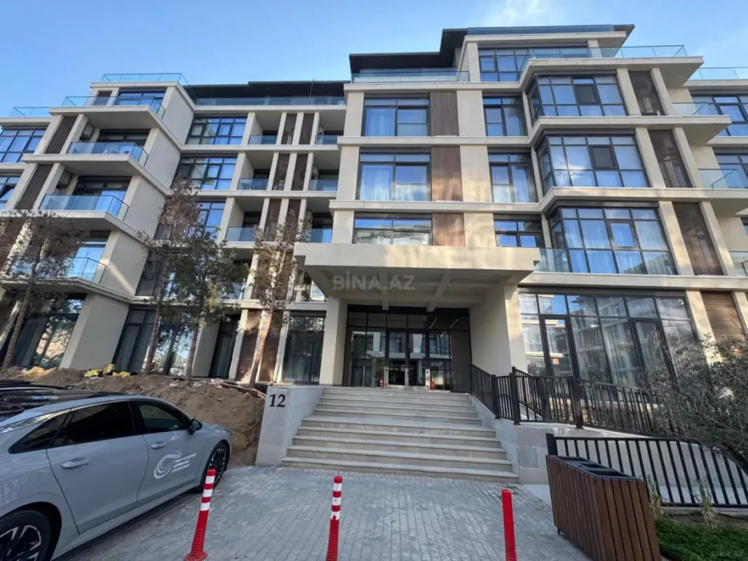 Kirayə verilir 2 otaqlı mənzil 102 m²