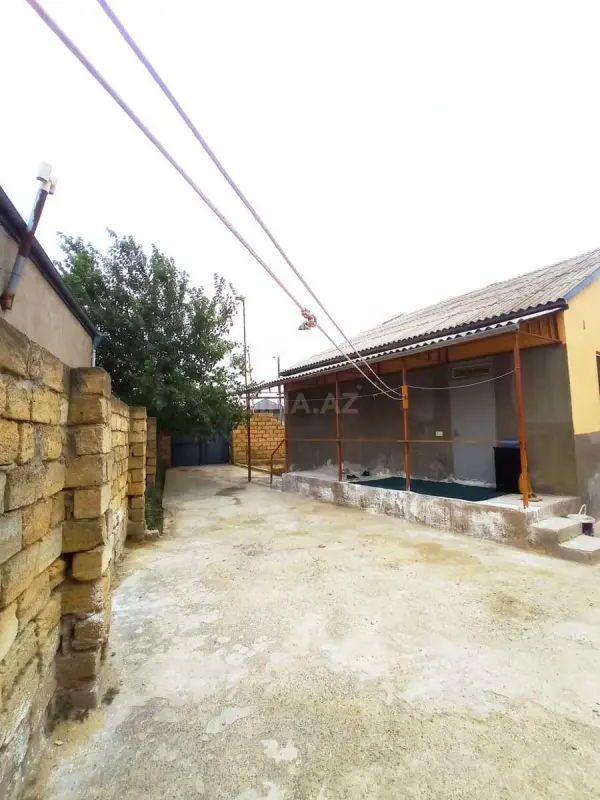 Satılır 6 otaqlı həyət evi 168 m²