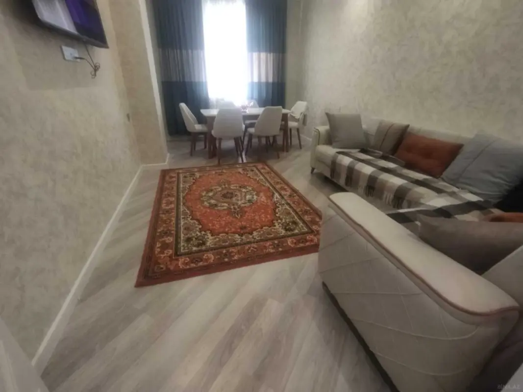 Kirayə verilir 3 otaqlı mənzil 120 m²